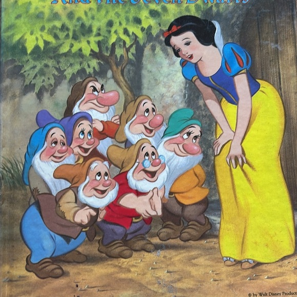 Vintage 80s Snow White and the Seven Dwarfs Walt Disney A Golden Book Hardback - Picture 2 of 12